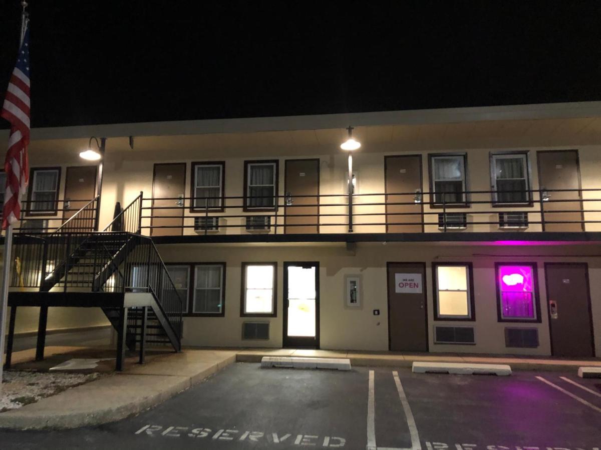 Trolley Stop Motel, Media ,Near Phl Airport Pa Exterior photo